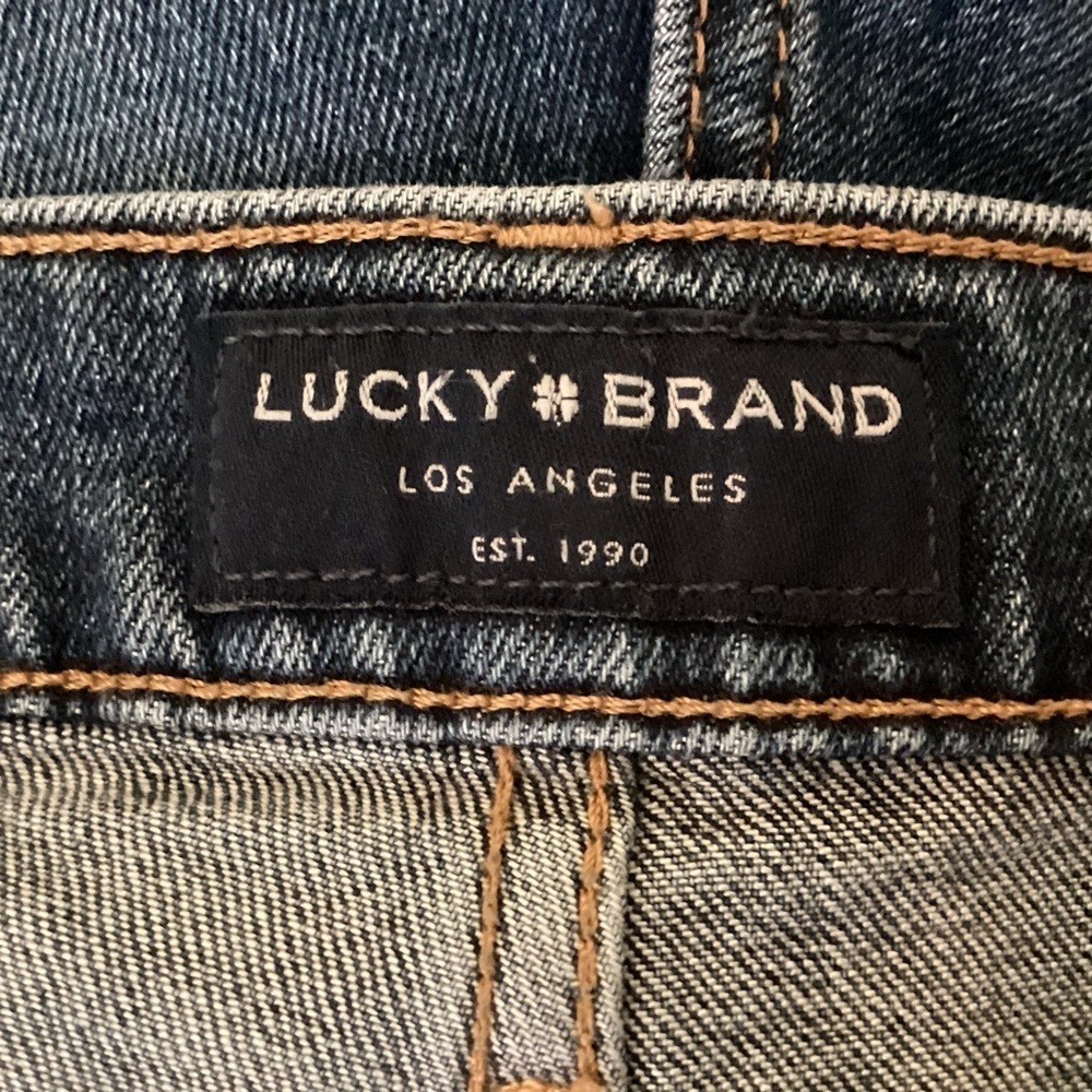 Lucky Brand 410 Athletic Slim Men’s Denim Distressed Straight Leg Jeans. 40/30 - Picture 7 of 11